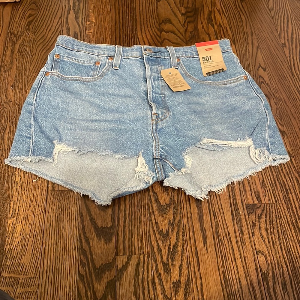NWT!! Levi’s 501 short